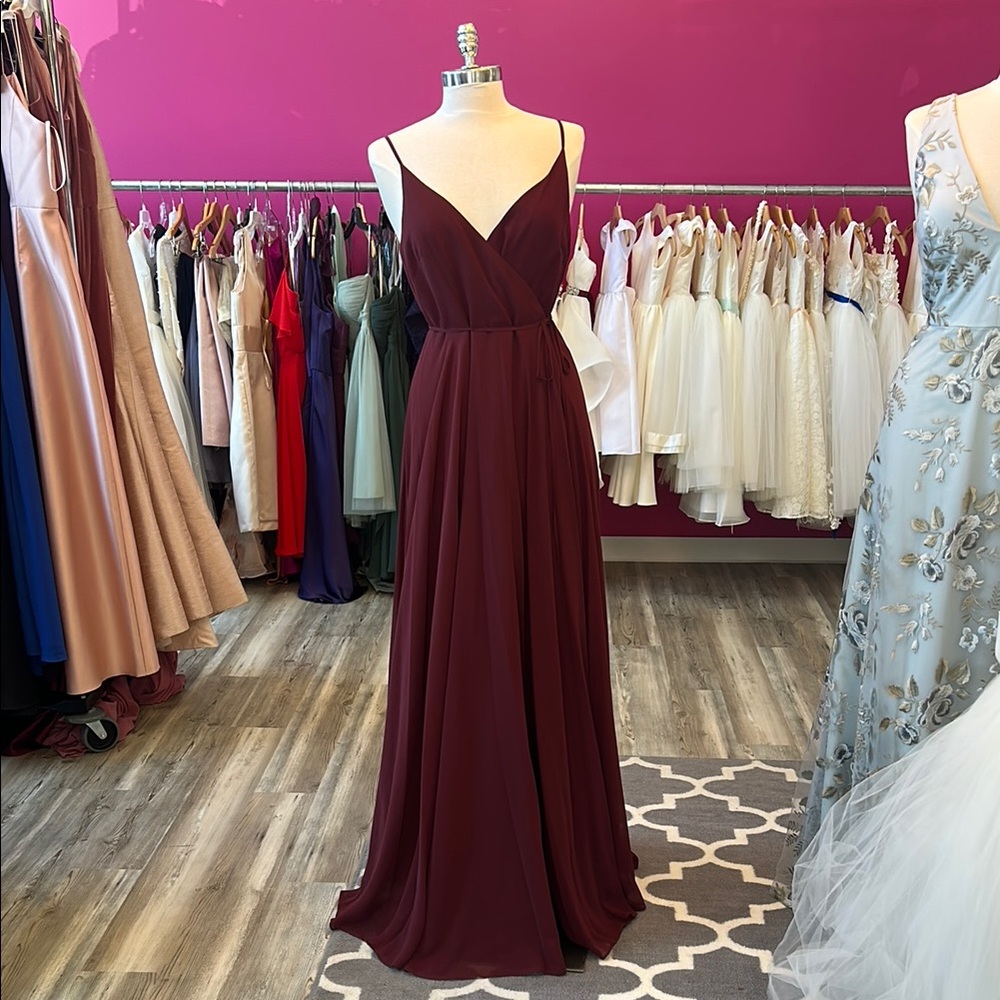 Elegant Burgundy Evening Gown
